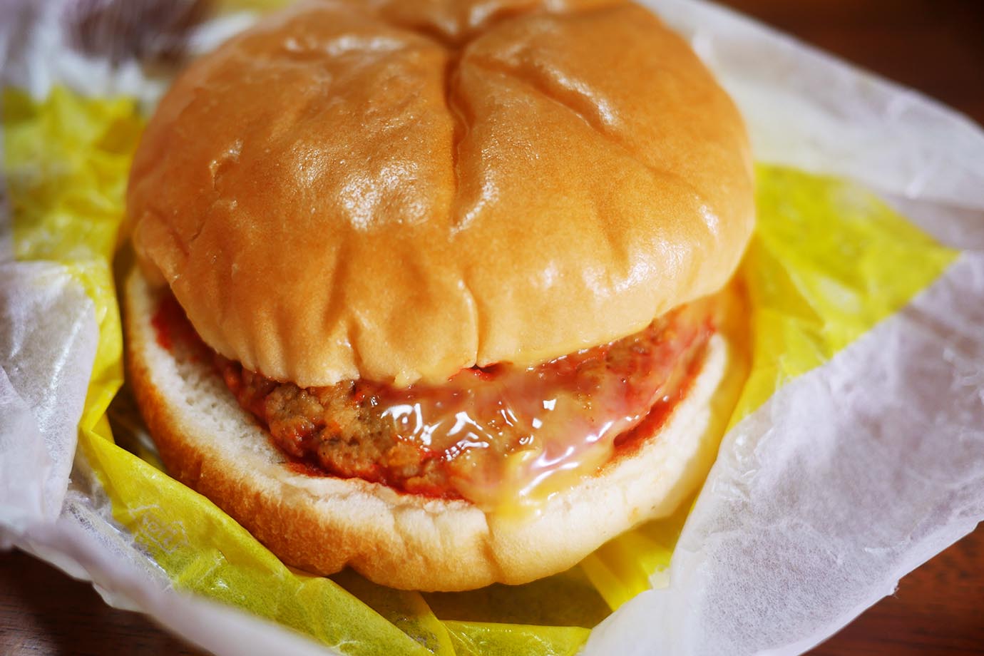 思わず3度見しちゃった ！ミニストップに「デカすぎる唐揚げ」が売ってたんだけど