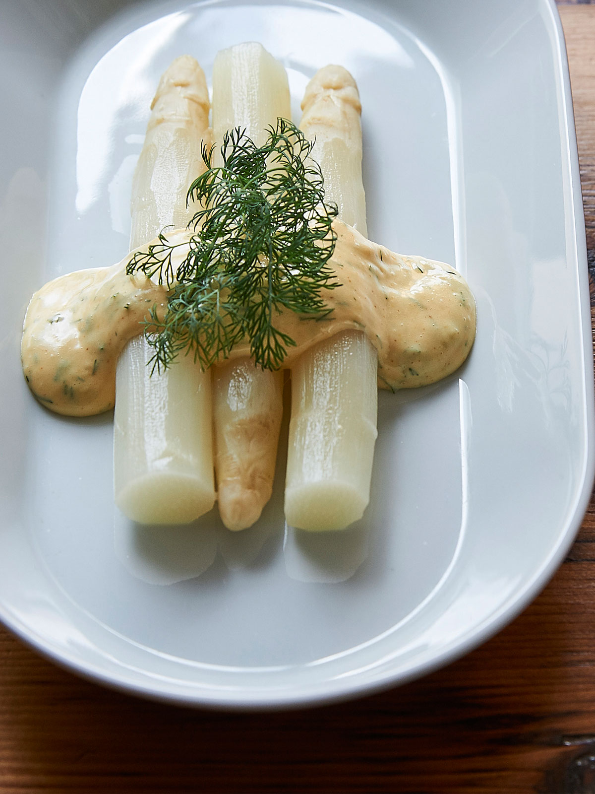 お手軽おつまみ「ホワイトアスパラのチーズ焼き」