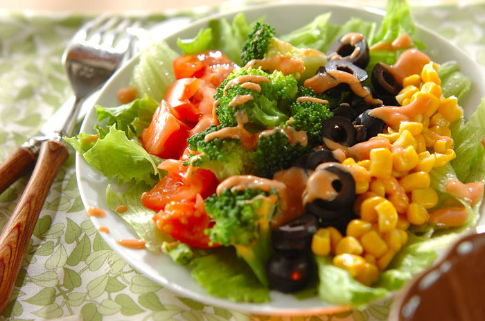 過酷 24時間黄色の食べ物しか食べられない!? 男女で1色生活チャレンジ！〜YELLOW COLOR CHALLENGE〜 検証- YouTube