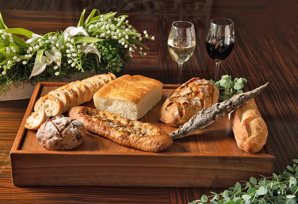 千川 豊島区で人気ベーカリー1位に選ばれたパンとワインが楽しめる「マンハッタンベーカリー&ワインバー」ゆるふわ秘書の旅行&グルメブログ