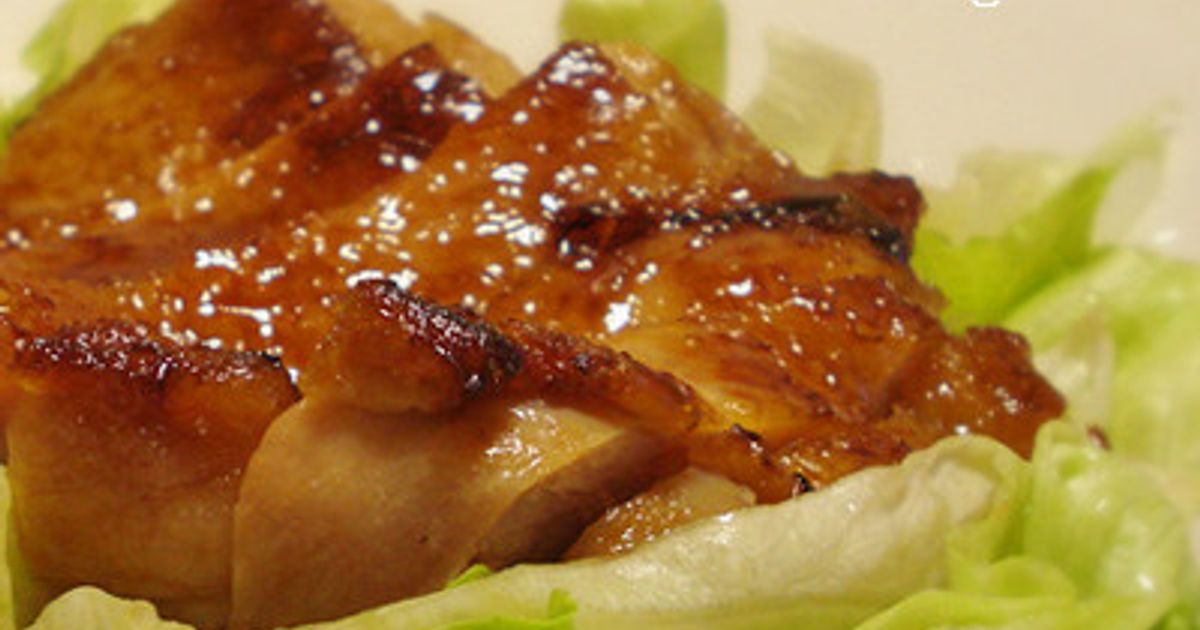 こんばんは‎𓂃 𓈒𓏸 本日のおうちごはんは 照り焼きチキン南蛮 でした𓌉◯𓇋 ❁献立❁ . ❍照り焼きチキン南蛮 ❍水菜、コーン、ツナサラダ❍小松菜とにんじんのお浸し ❍玉ねぎとにんじんネギお味噌汁 ❍明太子とごまの混ぜご飯 チキン南蛮は、お酢で酸味を付けた照り