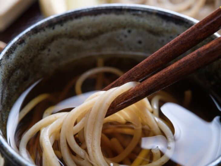 関東・関西でみる「そばつゆ」の味の違い出雲そば 本田屋