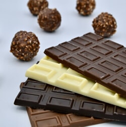 ✨2024年新商品 ミニパンシリーズ✨ ----*----*----*----*----*---- ベルリーベ ミニショコラデニッシュ 6個生地とフィリングにダブルチョコレートを使用した甘い系パンです。 ----*----*----*----*----*---- ベルリーベ コラーゲンパンブリオッシュ風 ６個 健康と美容