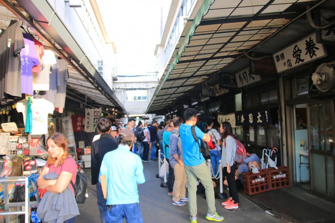 築地魚がし横丁のため息「豊洲移転で売れなくなったものが 」Smart FLASH スマフラ 光文社週刊誌