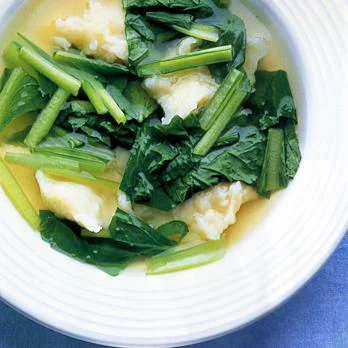 簡単に作れるもちもちのすいとんレシピ