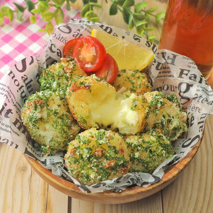 レンジで簡単おつまみ☆じゃがいものガリバタ炒め