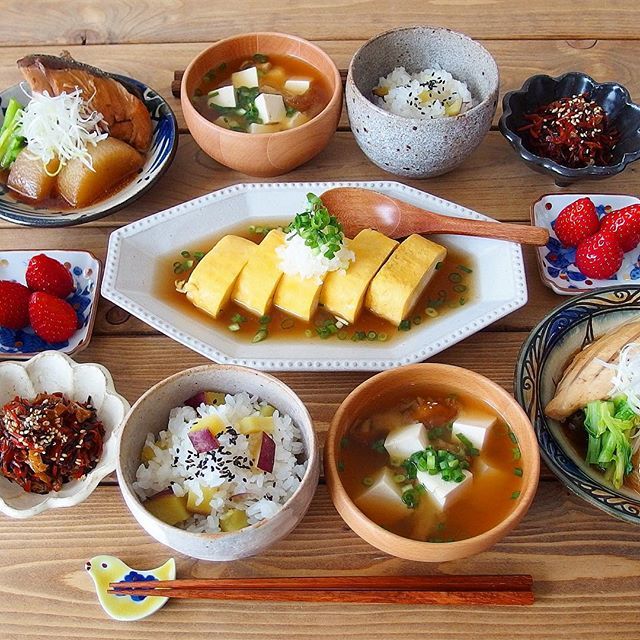 小ねぎ入りの卵焼きのレシピ 作り方：白ごはん.com