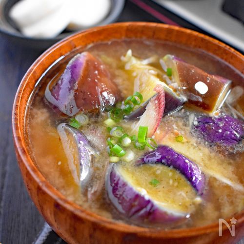 揚げなすと豆腐の味噌汁レシピ相性バツグン