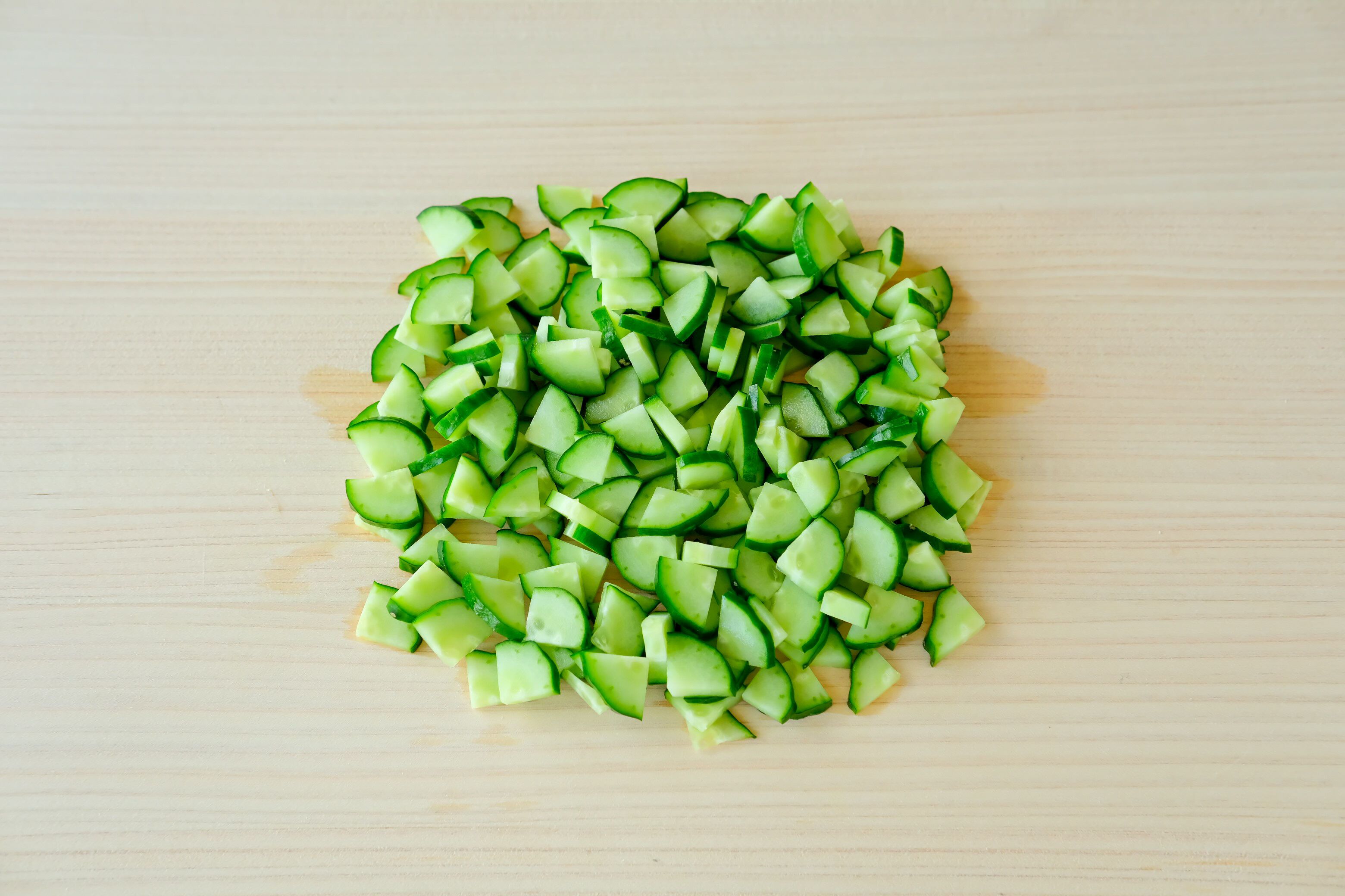 料理の基本！ きゅうりの半月切り