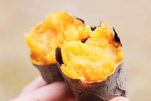 冬のごちそう。バーベキューで美味しい焼き芋を！ -バーベキューの出張・宅配・手ぶらBBQBBQ王GROUP