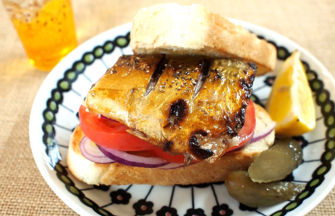 簡単美味しい トルコのB級グルメ「サバサンド」の作り方