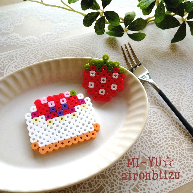 アイロンビーズ☆ショートケーキ、ロールケーキ☆Blue Sky Blue☆