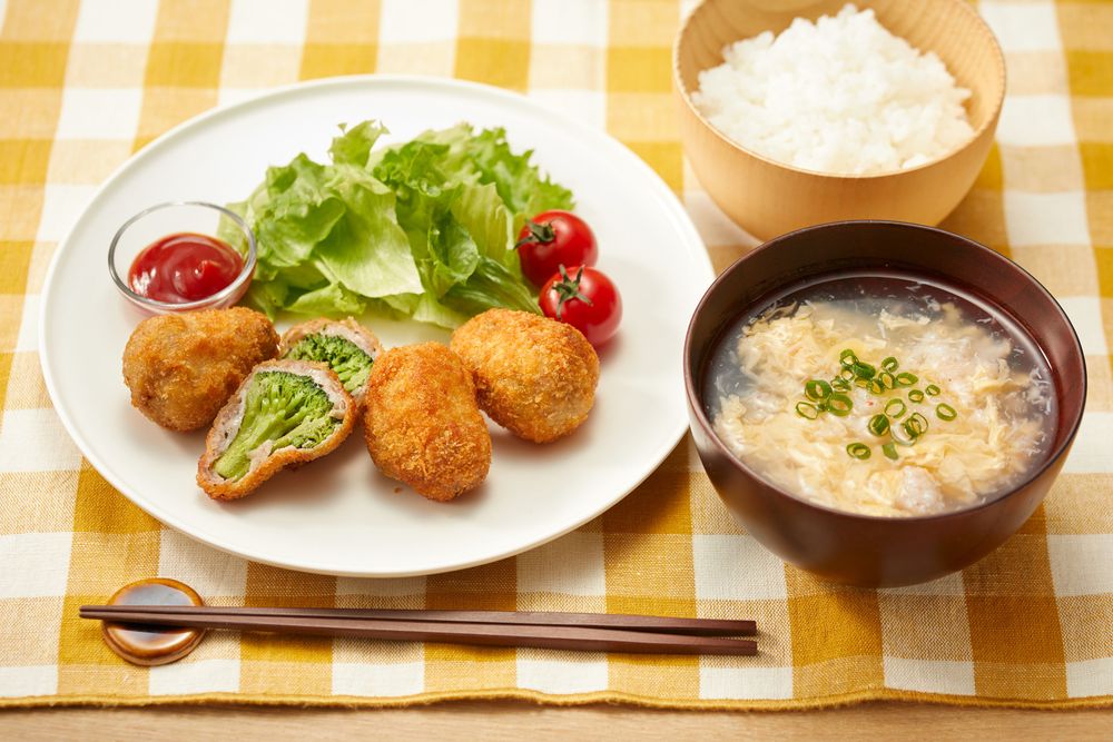 贅沢！蟹×肉の２食付き日本海で食す「選べる蟹ランチ」＆近江・松阪・飛騨三大牛のすき焼き御膳レインボーライン「天空のテラス」
