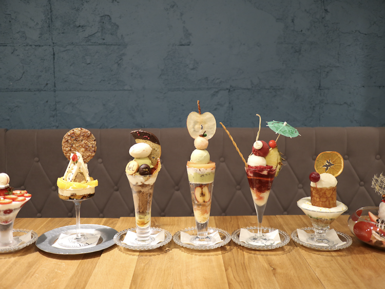 ソフトクリームの「白いパフェ」や「けずりバターパンケーキ」が絶品！「よつ葉乳業」アンテナショップ 東京・恵比寿食べログマガジン-Yahoo!ニュース