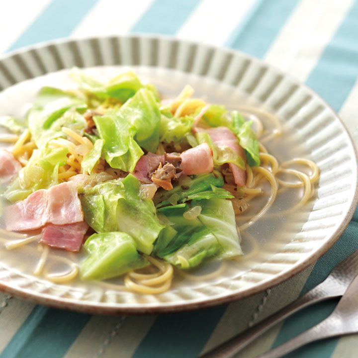 コンソメ不要☆キャベツとウインナーのスープ