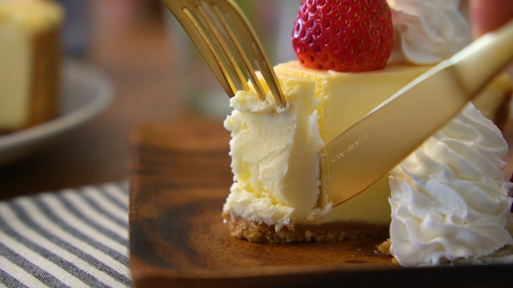 あす楽★5の倍数日は楽天カードエントリーで5倍★即納★ COSTCO コストコ通販 ザ・チーズケーキ・ファクトリー オリジナルチーズケーキ1.81kg 要冷凍WhiteLeaf ホワイトリーフ