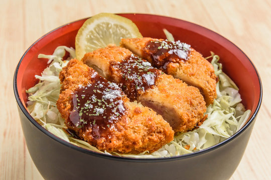 40点を超えるメンチカツのイラスト素材、ロイヤリティフリーのベクター素材グラフィックスとクリップアート - iStockコロッケ, 皿, 揚げ物