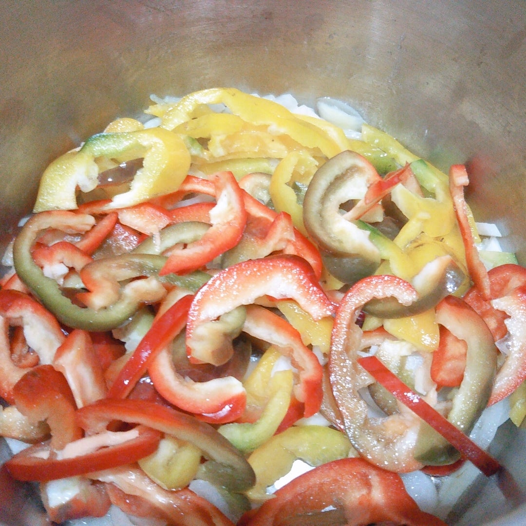 光と色の３原色。色は、理屈です。理屈がわかると、目から鱗が落ちるようにスッキリします。なぜ葉は緑、バナナは黄色。補色って何？中学入試問題にも、読み取り問題として出されます