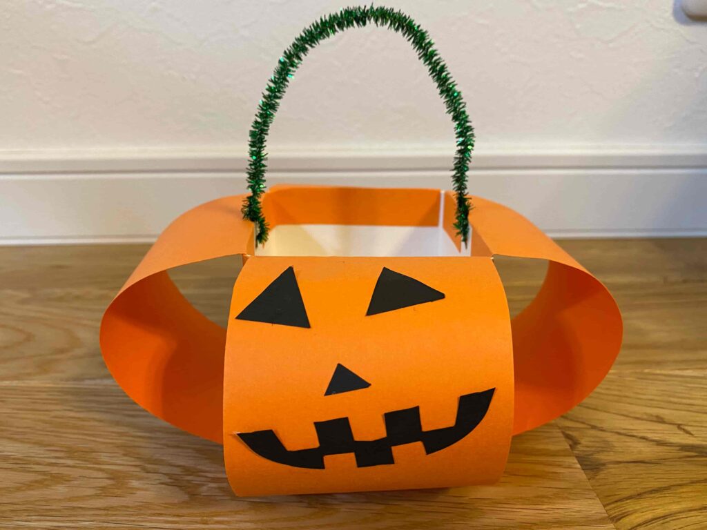 ハロウィン折り紙 お菓子バッグの作り方Halloween candy bags