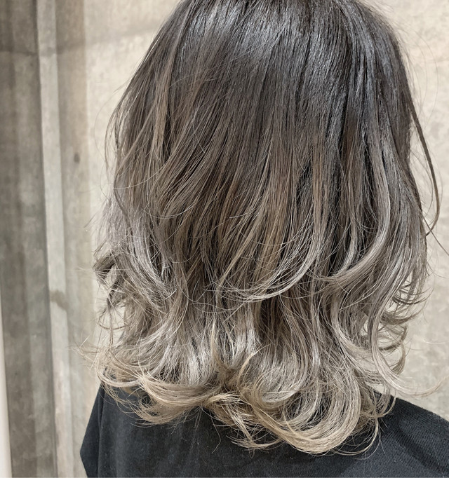 秋冬に使いやすい色 上品な「グレー」グラデーションコーデ３選Precious.jp プレシャス