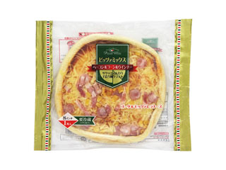 今日のおやつパン😋 手のひらピザ🍕 ウインナー､ベーコン、ポテト、 ゆで卵&ツナマヨコーンの４種類です🥰