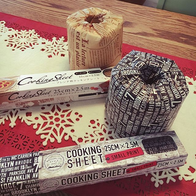 急ぎです！マカロンシートってセリアに売っていますか？又、売っている場合- Yahoo!知恵袋