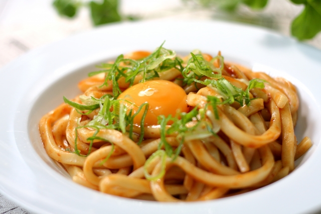 日本テレビ『ヒルナンデス！』でおとり寄せコレクションが紹介されましたなべやき屋キンレイ鍋焼うどん・冷凍麺はキンレイ