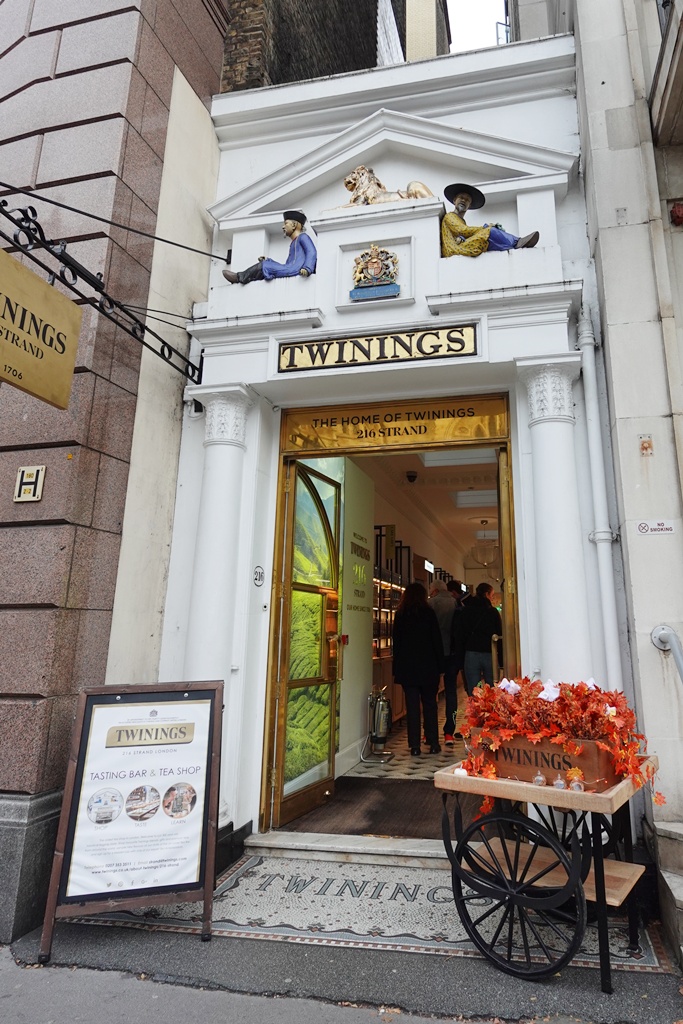 100年前にタイムトリップできる英国のテーマパークで出逢ったリントンズの紅茶やグッズ。Ringtons Tea