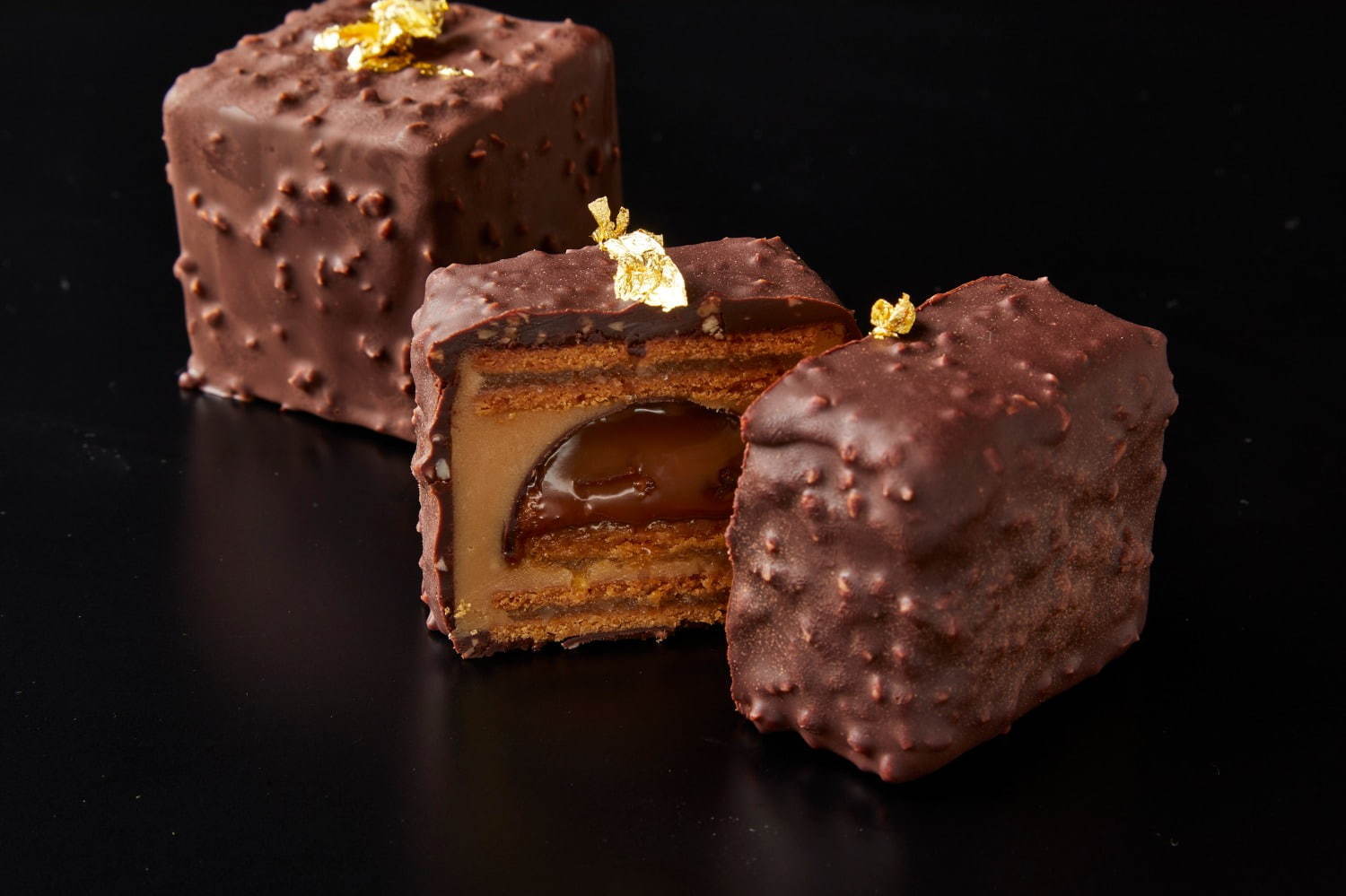 チョコたこ焼き」に「チョコ味噌汁」も。驚きのメニューが並ぶザ・リッツ・カールトン大阪のチョコレート・ブッフェ │ ヒトサラマガジン