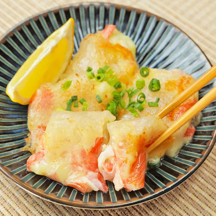 カニカマ」そのまま食べない！重ねて焼くだけ！意外な組合せが簡単で美味しい その調理法とは脱サラ料理家ふらお- エキスパート -Yahoo!ニュース