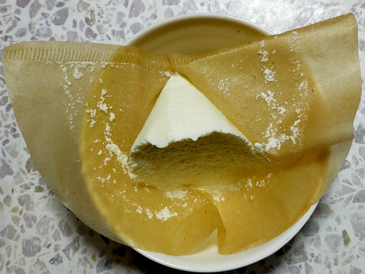 牛乳 開封後は賞味期限内に飲めば大丈夫？→「腐敗するまでの日数を調べたところ 」大手メーカーの見解が意外だった。これは覚えておきたい