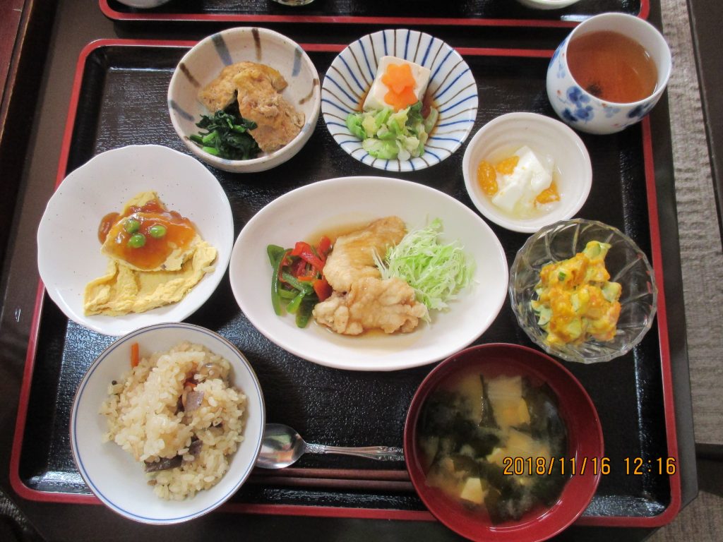 松茸と鶏肉ご飯