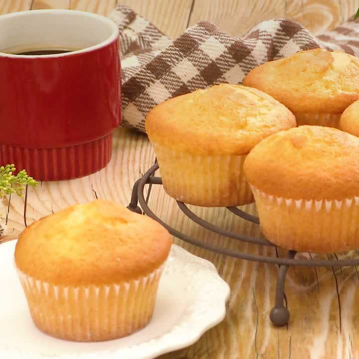 卵、小麦粉、砂糖。３つだけで出来るスポンジケーキ レシピ・作り方 by hottyoi - 楽天レシピ