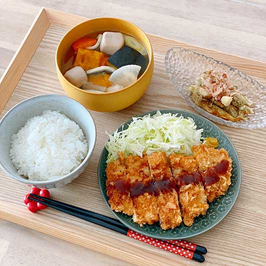 もう一品に！とんかつに合う献立レシピ27選 ！副菜から汁物までの人気レシピ・作り方デリッシュキッチン
